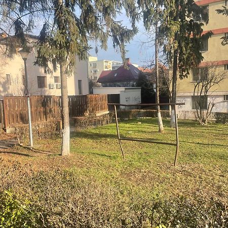 Peles Green Apartment & Piano Κλουζ-Ναπόκα Εξωτερικό φωτογραφία